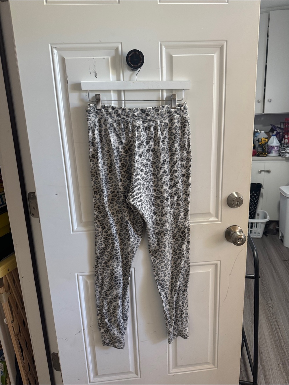 Cheetah pants! - Picture 2 of 2